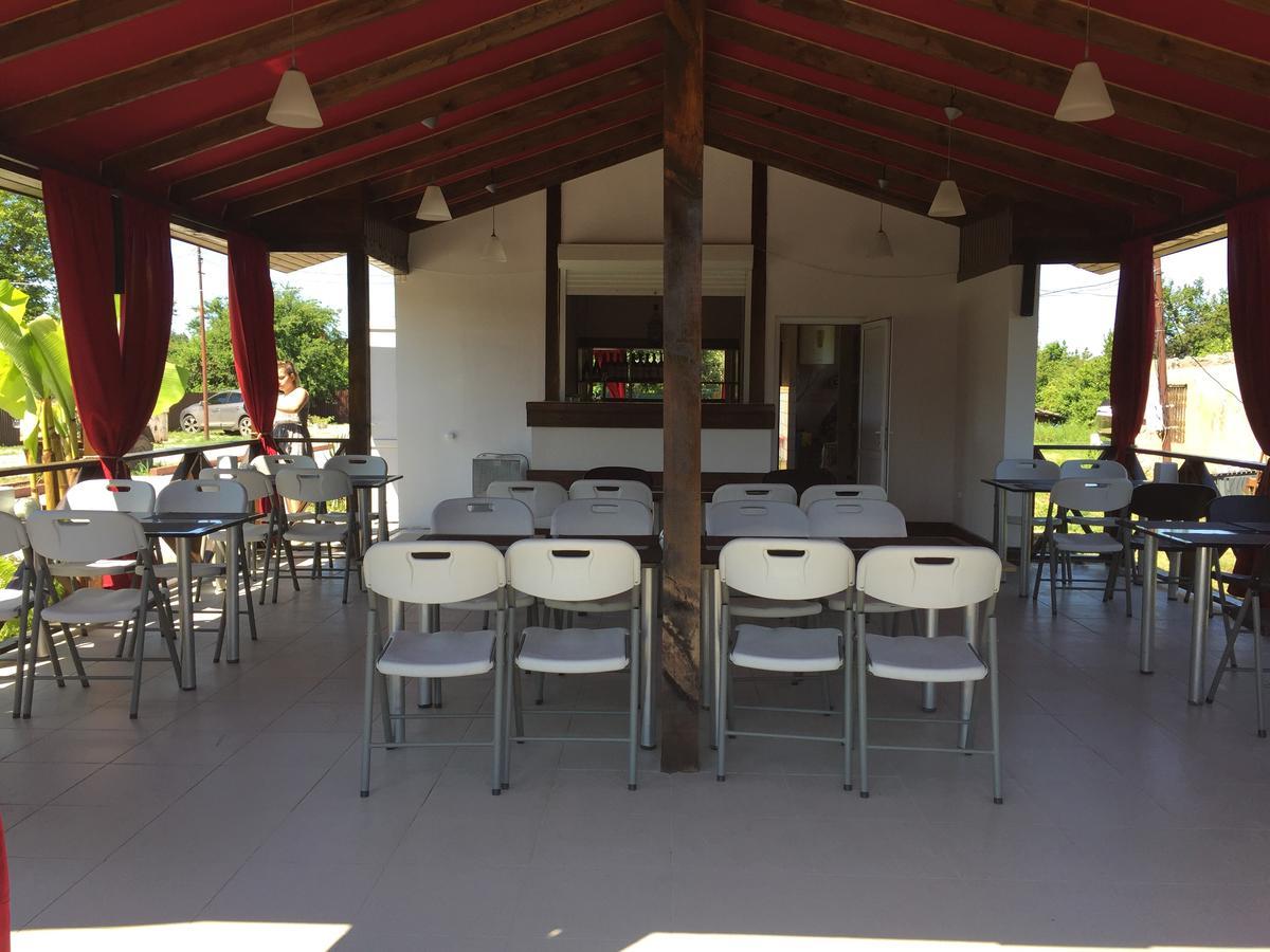 Dionisy Guest House Pizunda Esterno foto